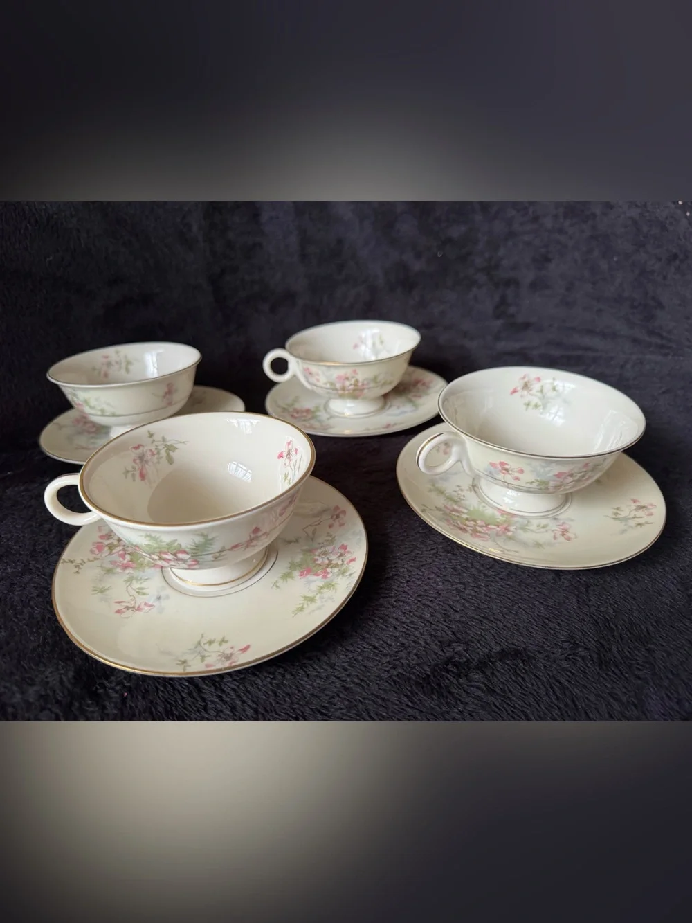 Theodore Haviland New York Apple Blossom 4 Cups & Saucers